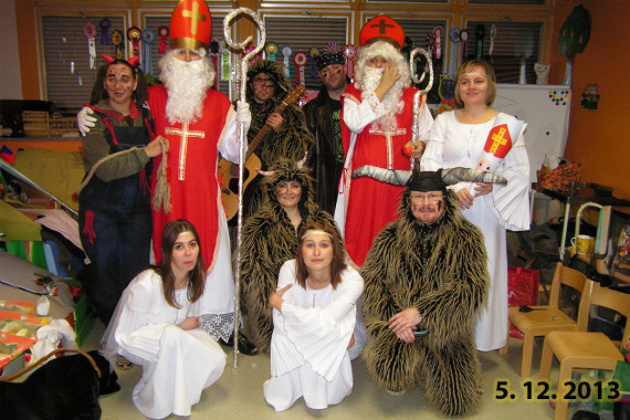 Mikulášská družina 2013, 1. část